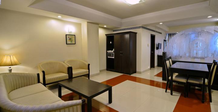 Ambience Executive Otel Pimpri-Chinchwad Dış mekan fotoğraf