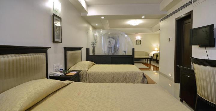 Ambience Executive Otel Pimpri-Chinchwad Dış mekan fotoğraf