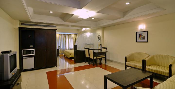 Ambience Executive Otel Pimpri-Chinchwad Dış mekan fotoğraf