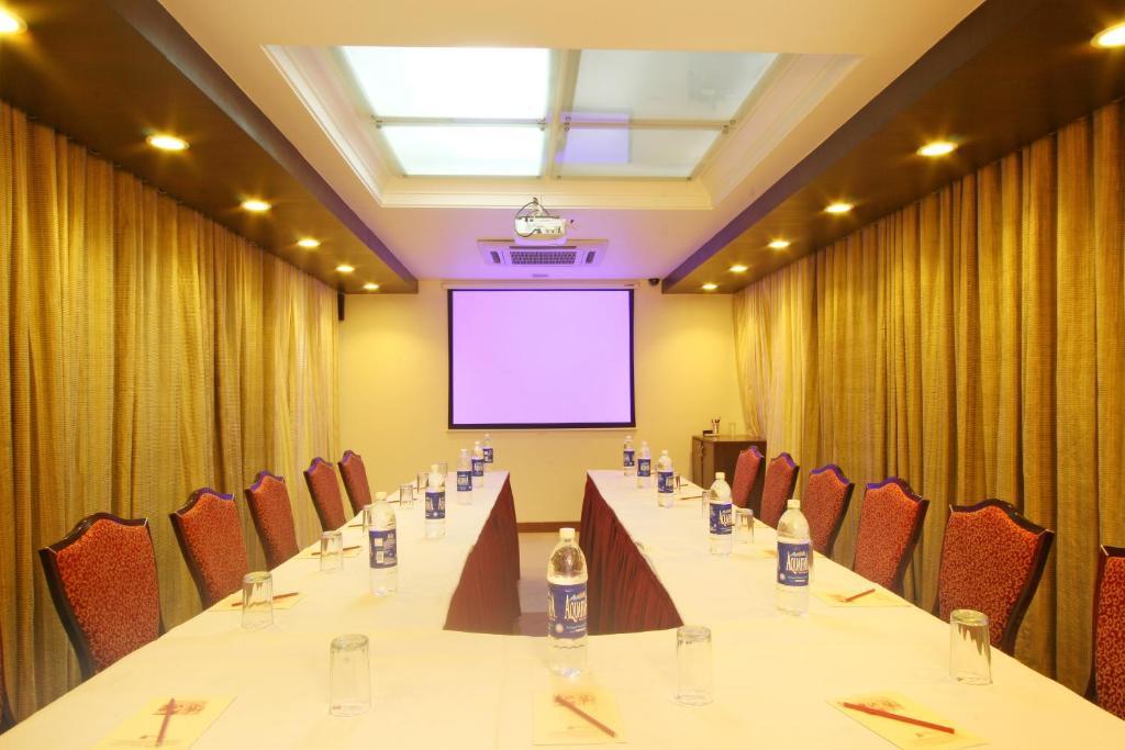 Ambience Executive Otel Pimpri-Chinchwad İş olanakları fotoğraf